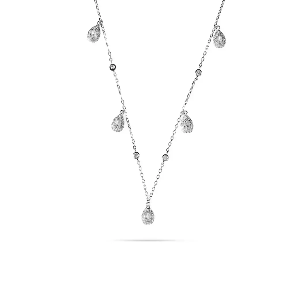 قلادة نسائية