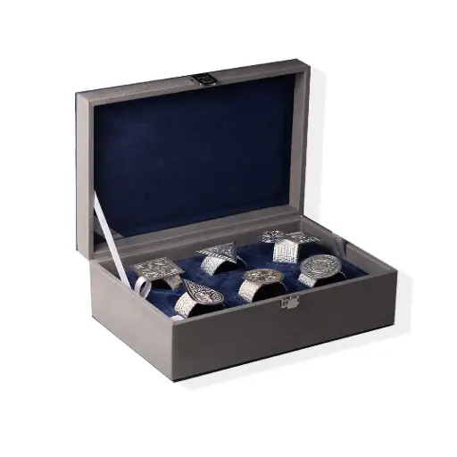 A Set of Napkin Rings